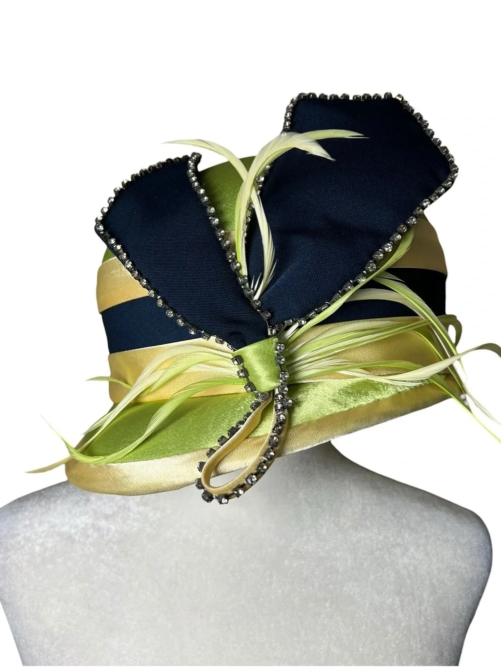 VTG ML Studio Green Satin Cloche Derby Church Hat Fascinator Cocktail Headpiece
